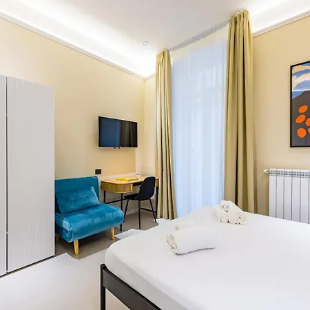 Modern Spacious In The Heart Of Apartament *