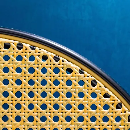 Modern Spacious In The Heart Of Apartament