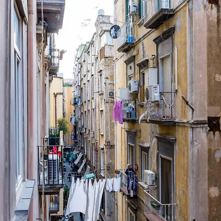 Apartament Modern Spacious In The Heart Of Neapol