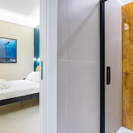 Modern Spacious In The Heart Of Apartament *