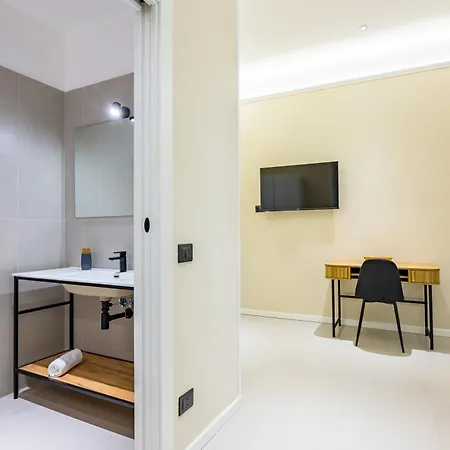 Apartament Modern Spacious In The Heart Of Neapol