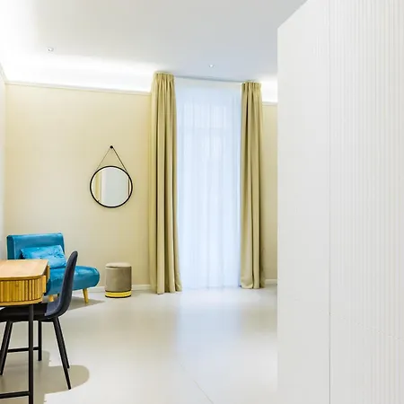 Modern Spacious In The Heart Of * Neapol