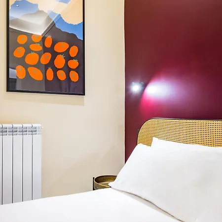 Modern Spacious In The Heart Of Apartament *